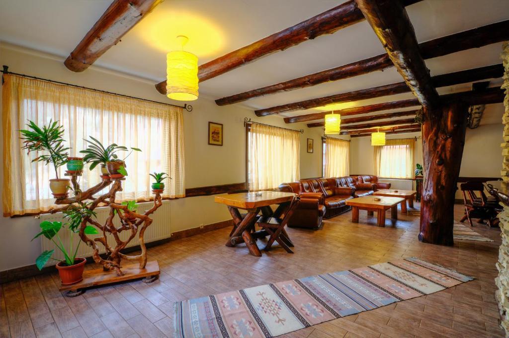 Resort Cheile Gradistei Moieciu Felsőmoécs Szoba fotó